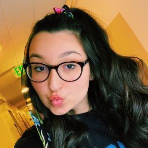 Meet your Posher, Jillian